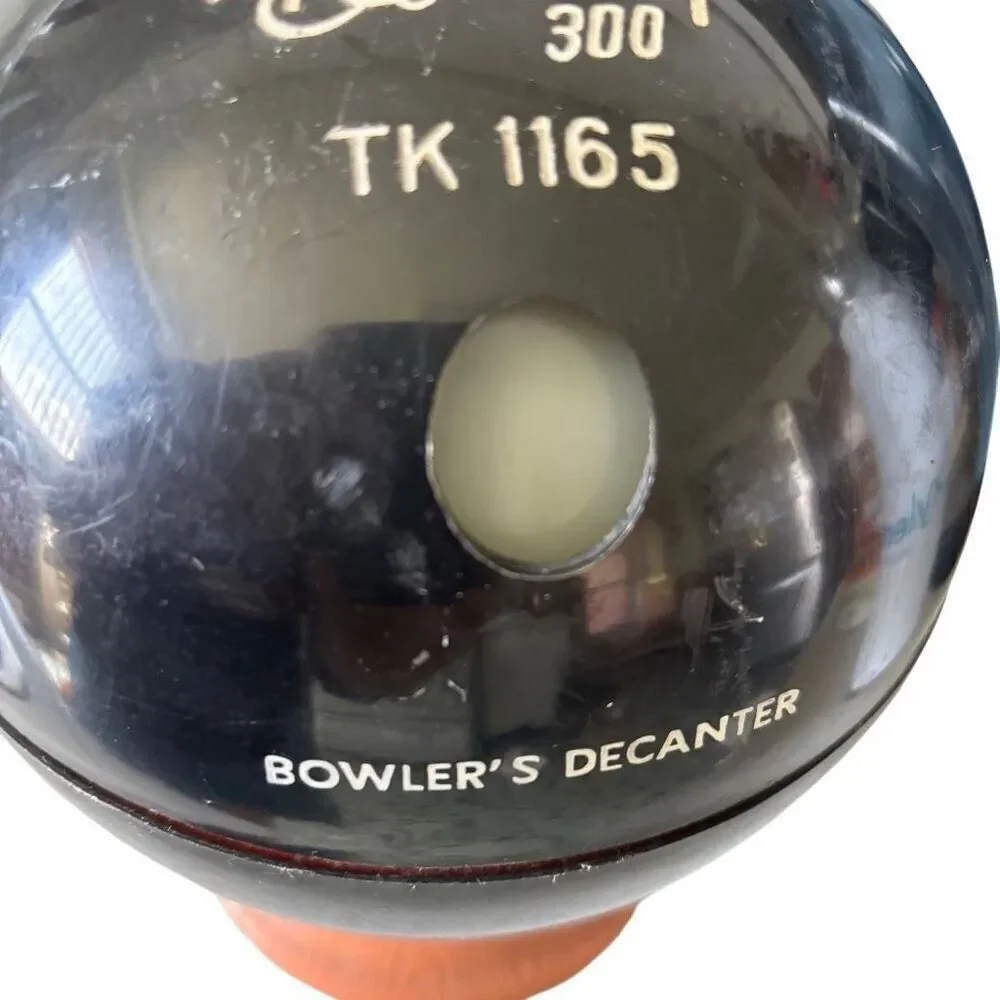 Bowling 300 TK 1165 Bowling Ball Bowler’s Decanter